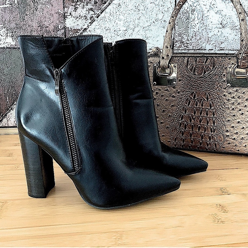 BILLINI MABELLE Princess Polly Ankle Boots in Black Size 8